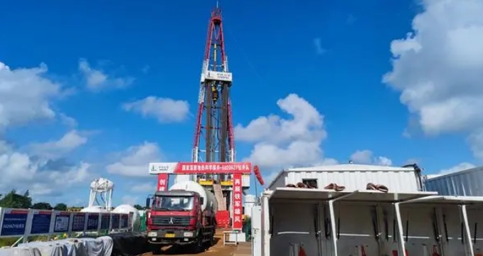 我國最深地熱科探井完鉆 助力深層地熱資源規(guī)?；_發(fā)利用-地大熱能